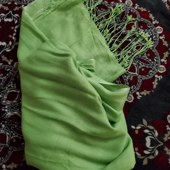 Wrap / Scarf Bundle Lot of 3 - Super Soft & Flowy with Fringe - Picture 3 of 7